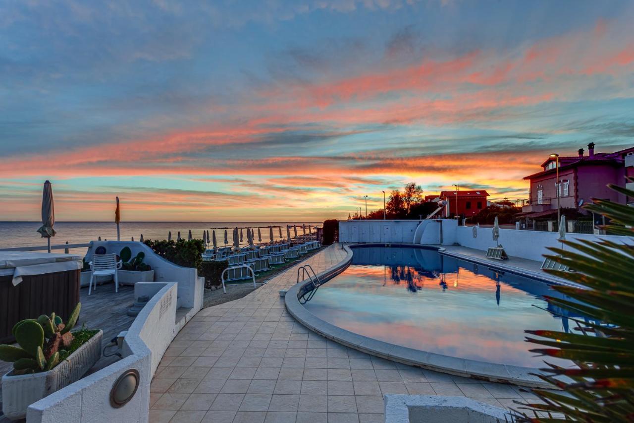 Hotel Cavalluccio Marino Santa Marinella Kültér fotó